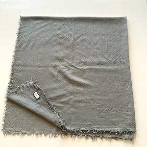 Gucci wool scarf grey monogram